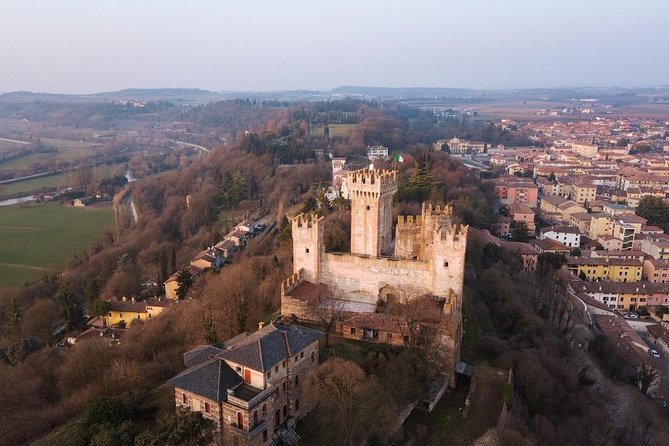E-bike adventure among medieval castles and old villages - Why this ride works beyond central Verona