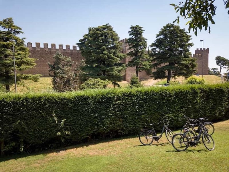 E-bike adventure among villages and medieval castles - Should you book it?
