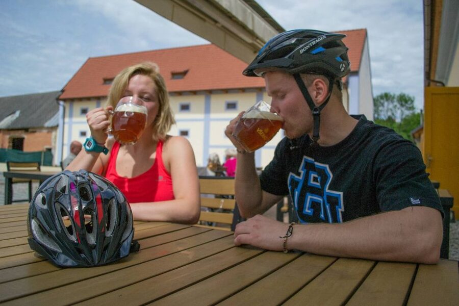 E-Bike Day Trip: Visit a Roman Castle and Taste Craft Beer - The short transfer to the trailhead