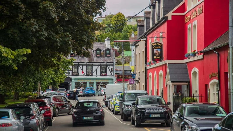 Easy Access - The Blarney Stone & Castle Gardens Tour - Finishing at Blarney Woollen Mills