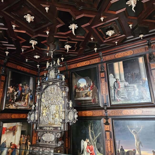 Easy Pace Tour of Kronborg Castle and Frederiksborg Palace - Hillerød Lunch and Free Time