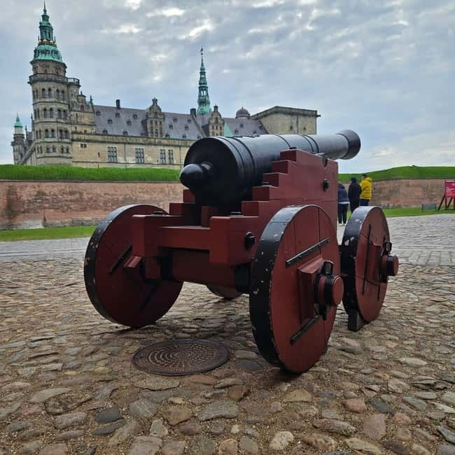 Easy Pace Tour of Kronborg Castle and Frederiksborg Palace - Who Should Book This Castle Tour?