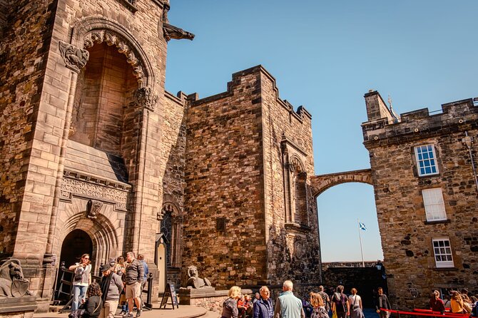 Edinburgh Castle Tickets & Tour - Local Scottish Guide In a Kilt - The guide’s style and local advice