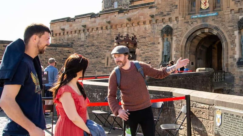 Edinburgh: Edinburgh Castle Guided History Tour with Tickets - Why a guided visit helps at Edinburgh Castle