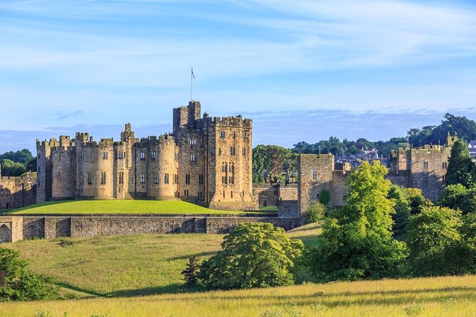 Edinburgh: Holy Island, Alnwick Castle & Kingdom of Northumbria - Key points to know before booking