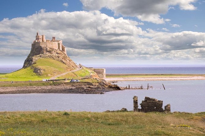 Edinburgh: Holy Island, Alnwick Castle & Kingdom of Northumbria - Holy Island and the ruins of Lindisfarne Priory
