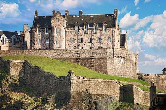 Edinburgh Skip-the-Ticket-Line Castle Walking Tour - Is $51 good value?