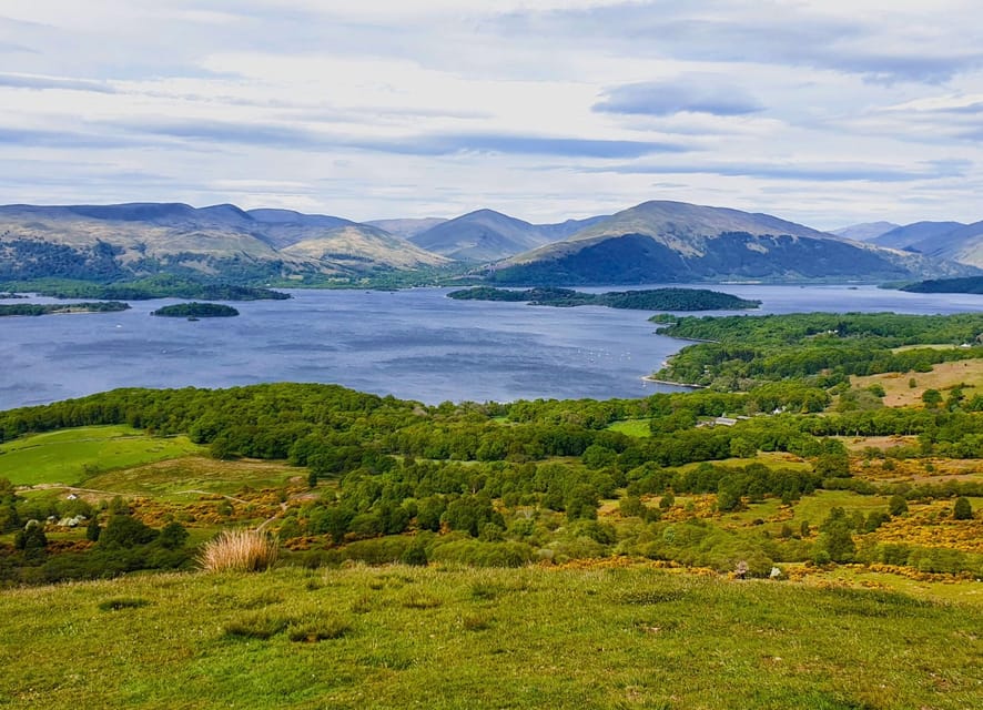 Edinburgh: Stirling Castle, Kelpies, Whisky & Highlands Tour - Transport, group size, and the long day