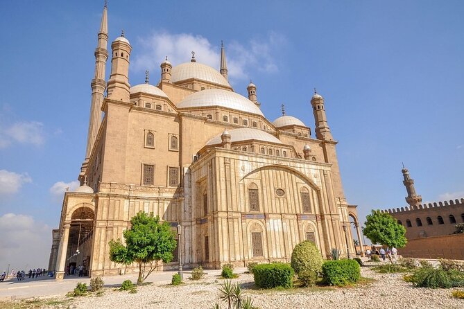 Egyptian Museum and Citadel Full-Day Private Tour in Cairo - Lunch, transport, and the value of a private day