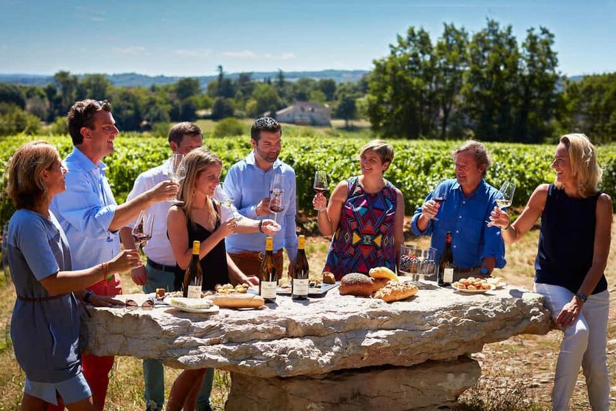 Electric scooter getaway and tasting at Château de Chamirey - What the two-hour schedule feels like