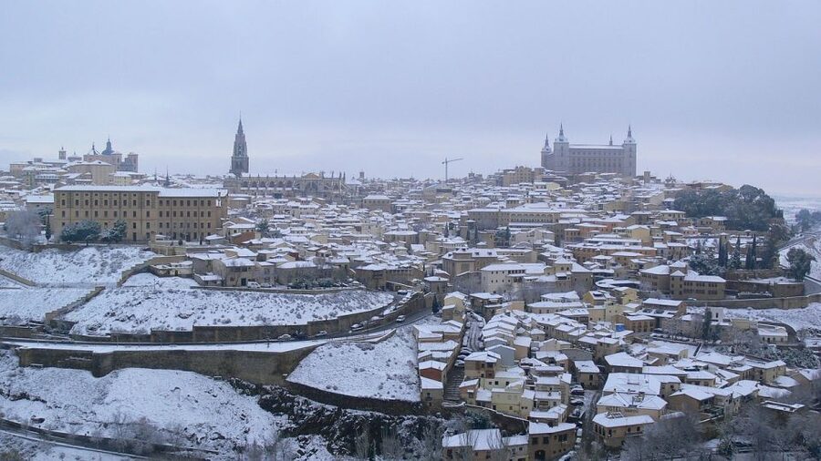 Essential Toledo with Alcázar - Plaza del Ayuntamiento and the Three Cultures