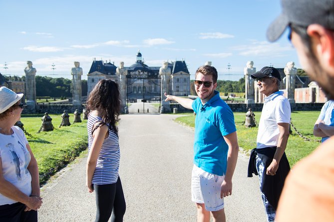 Fontainebleau and Vaux-Le-Vicomte Castle Small-Group Day Trip From Paris - Timing, crowds, and the tradeoff you should expect