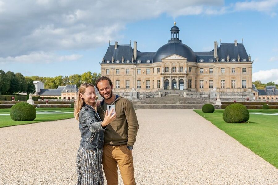 Fontainebleau & Vaux-le-Vicomte Châteaux Day Tour from Paris - The 9:15 departure from Paris