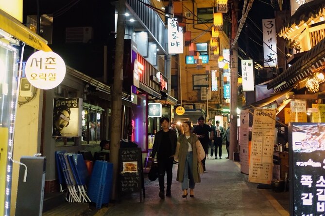 Fortress Night Hike & Snack at a Local Market - Why this four-hour Seoul outing works so well