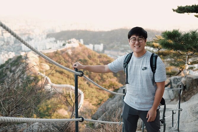 Fortress Night Hike & Snack at a Local Market - The 240-meter viewpoint and Seoul after sunset