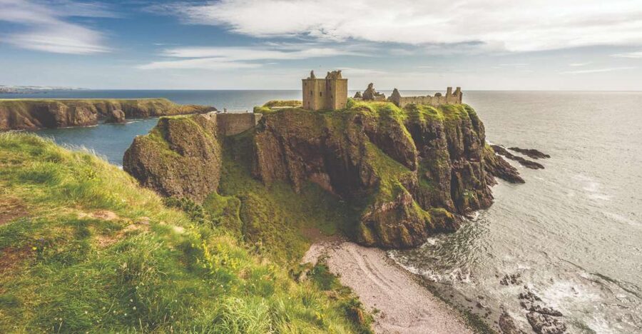 From Aberdeen: Dunnottar Castle and Cairngorms Day Trip - Why Dunnottar Castle deserves the first stop