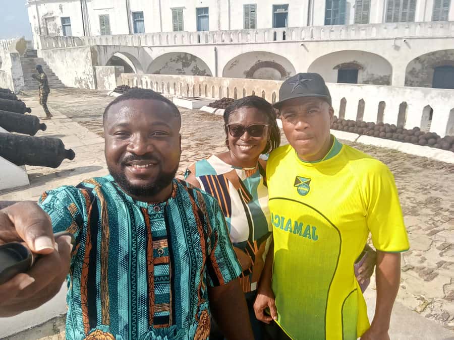 From Accra: Cape Coast and Elmina Castles Day Trip - Leaving Accra in an air-conditioned car
