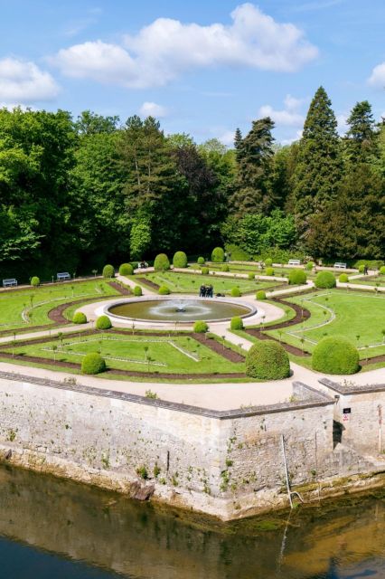 From Amboise : Full-Day Chambord & Chenonceau Chateaux - Winter and the Christmas atmosphere