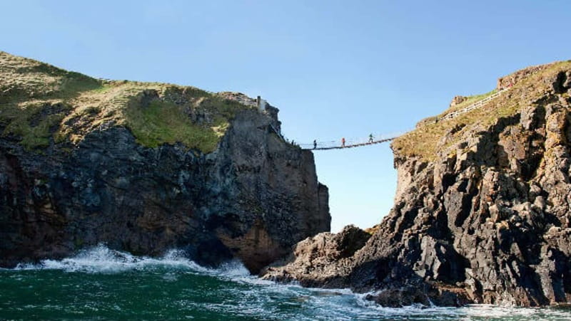 From Belfast: Giant's Causeway, Dunluce Castle & Dark Hedges - Giants Causeway: give yourself the full two hours