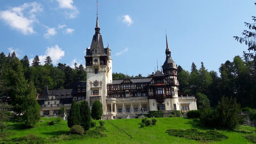 From Brasov 3 castles : Peles , Bran , Cantacuzino - Bran Castle: Dracula, history, and lunch time