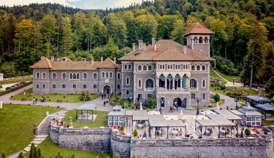From Brasov 3 castles : Peles , Bran , Cantacuzino - Time, pace, and the real cost