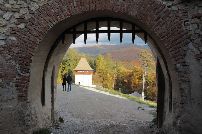 From Brasov: Discover Bran Castle and Râșnov Fortress - The optional Peleș Castle extension