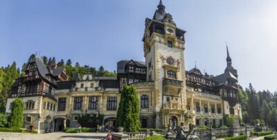 From Brașov: Romanian Castle Tour with Bran and Peles