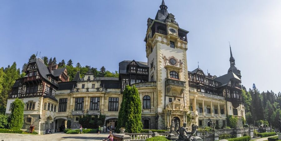 From Brașov: Romanian Castle Tour with Bran and Peles - The mountain drive toward Sinaia