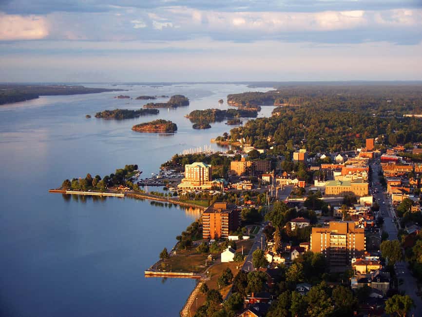 From Brockville: 1000 Islands 2.5-Hour Singer Castle Cruise - Brockville’s waterfront is the starting point