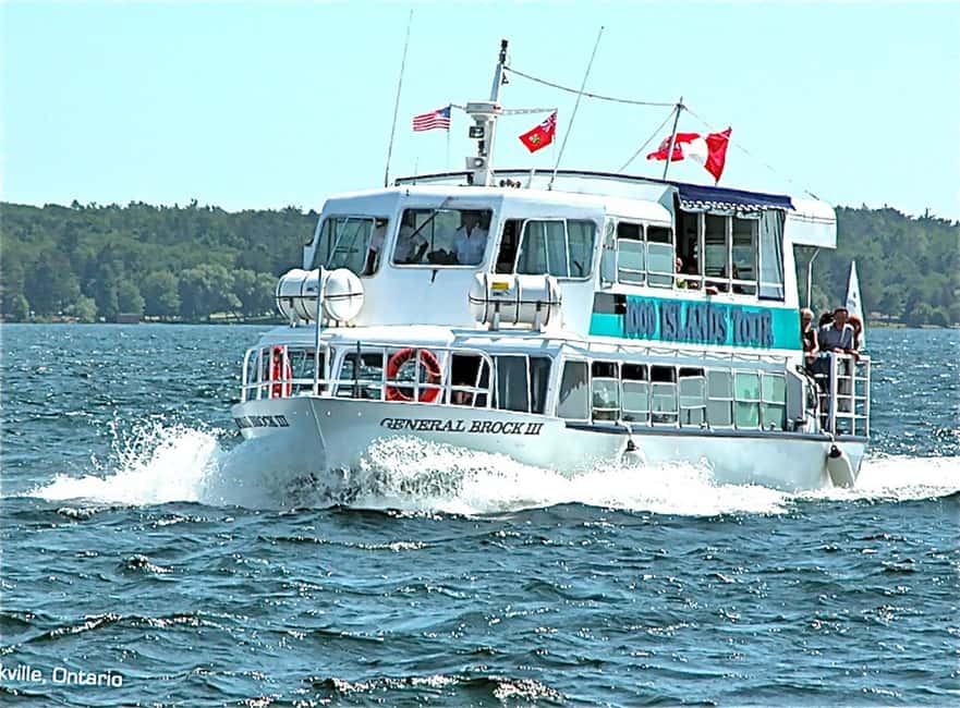From Brockville: 1000 Islands 2.5-Hour Singer Castle Cruise - Commentary, seating, and comfort