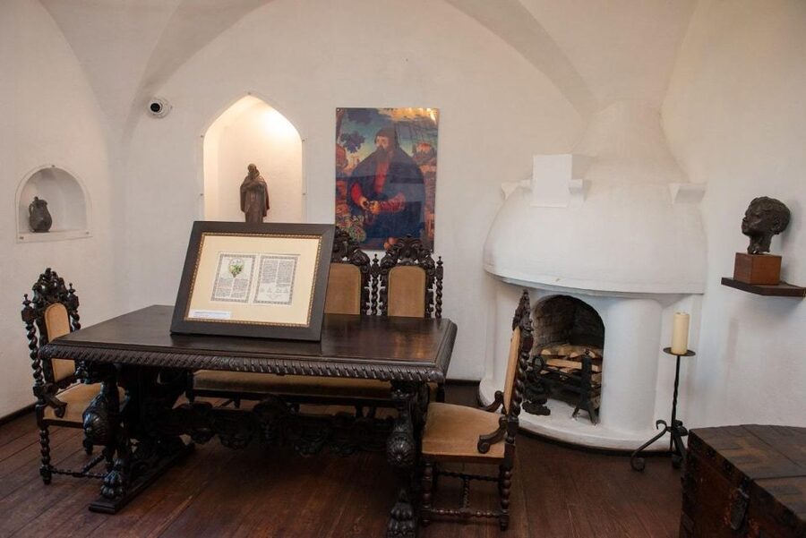 From Bucharest: Brasov Peles & Dracula's Castle Day Tour - Is $65 good value?