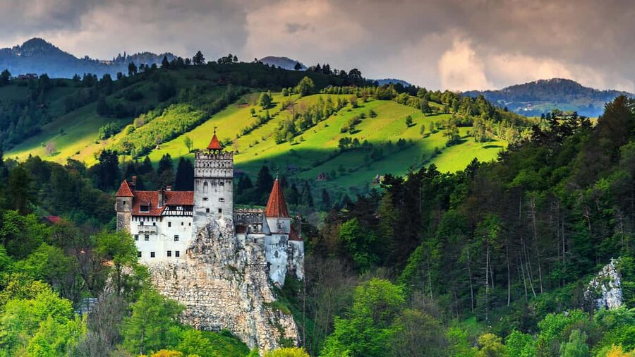 From Bucharest: Castles, Carpathians, and Brașov Day Trip - Brașov gives the day room to breathe