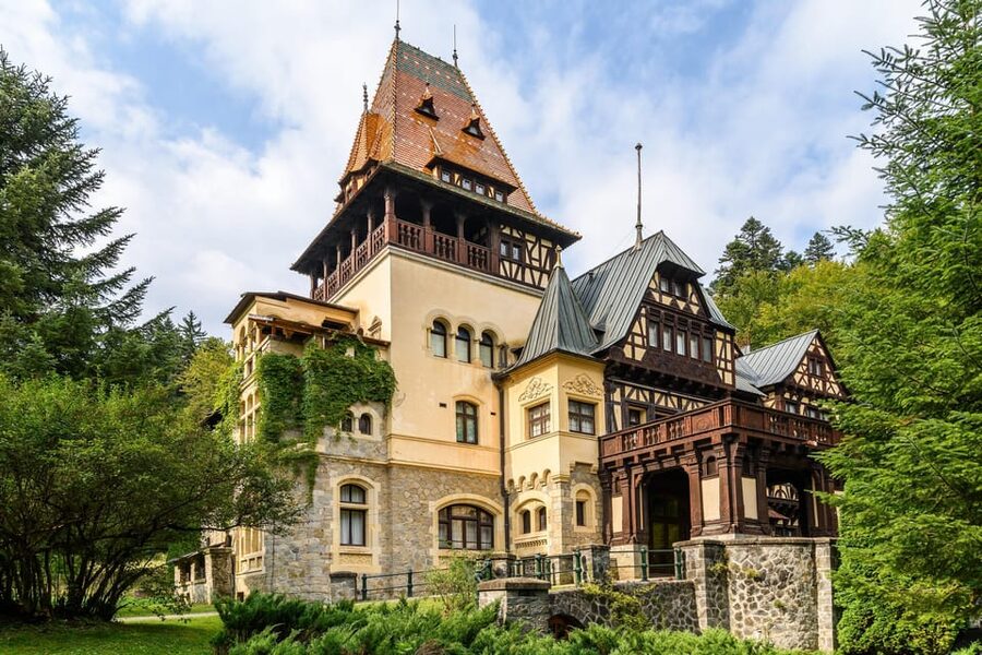 From Bucharest: Day Trip to Peles, Dracula's Castle, Brasov - The two-hour ride from Bucharest to Sinaia