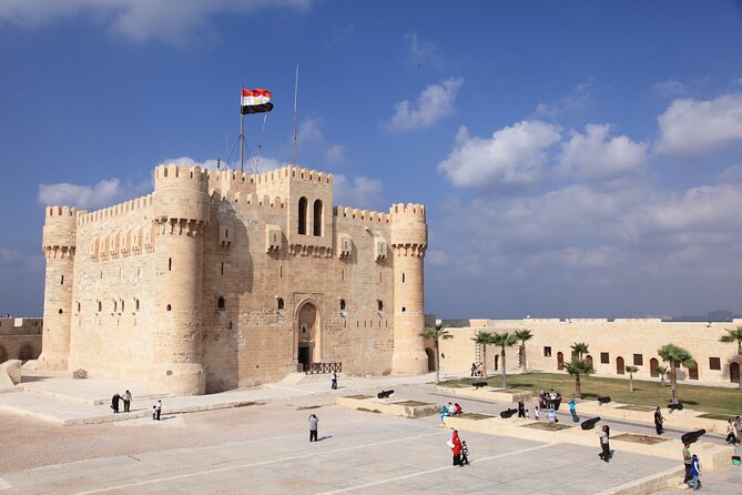 From Cairo: Alexandria Catacombs and Citadel Day Trip with Lunch - The long drive and the right kind of visitor