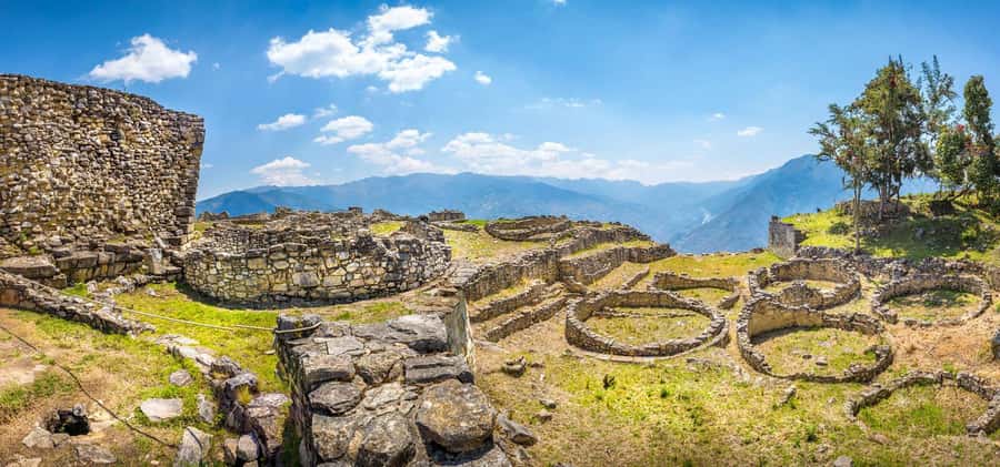 From Chachapoyas: Kuelap Fortress and Cable Car Tour - What the guide adds to the ancient stones