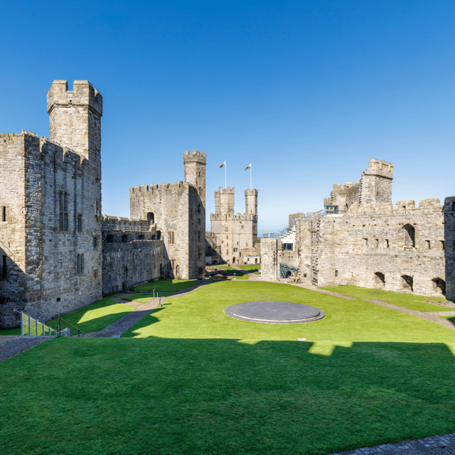 From Chester: North Wales and Caernarfon Castle Tour - Life in the minibus: what the 10-hour day feels like