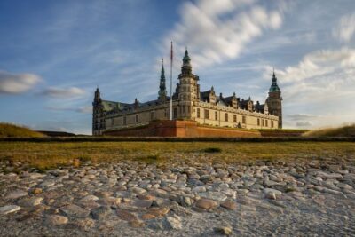 4-hour Private Hamlet Castle Tour