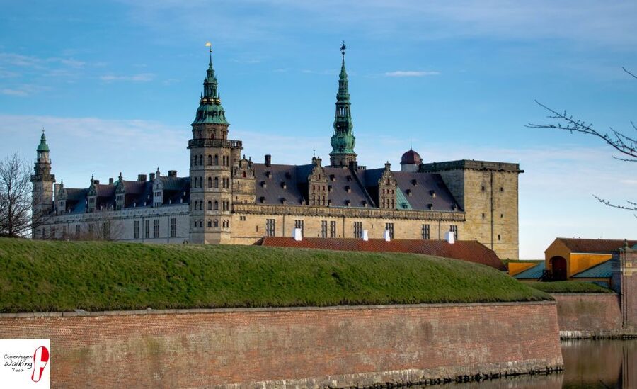 From Copenhagen: 4-hour Private Hamlet Castle Tour - Entering Kronborg Castle, the Hamlet connection