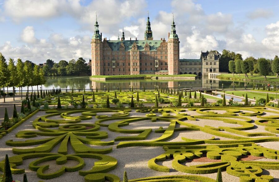 From Copenhagen: Private Frederiksborg Castle Tour - Why Frederiksborg Castle is worth the trip