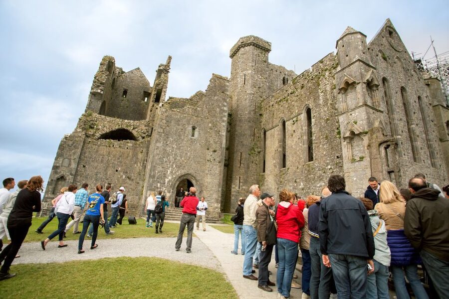 From Dublin: Blarney, Rock of Cashel and Cahir Castles Tour - Practical details for a smoother day