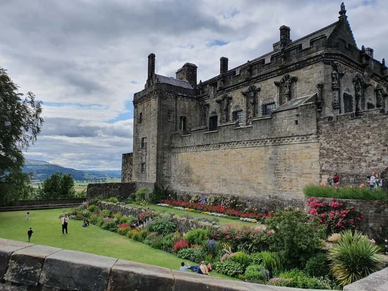 From Edinburgh: Stirling Castle, Kelpies and Loch Lomond - The Forth bridges and the return to Edinburgh