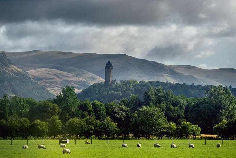 From Edinburgh: Stirling Castle, Kelpies and Loch Lomond - The guide can shape the whole day