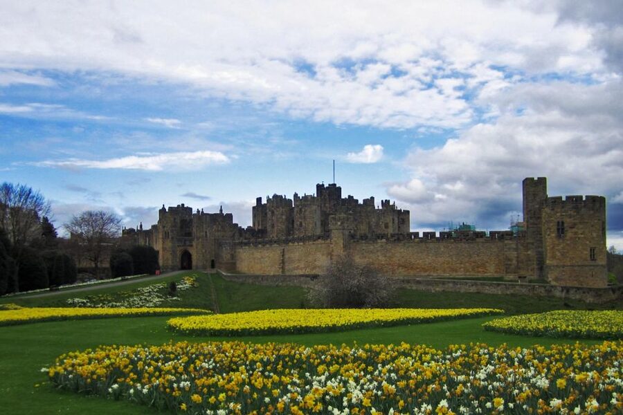 From Edinburgh: Viking Coast & Alnwick Castle Day Tour - Holy Island and the causeway to Lindisfarne