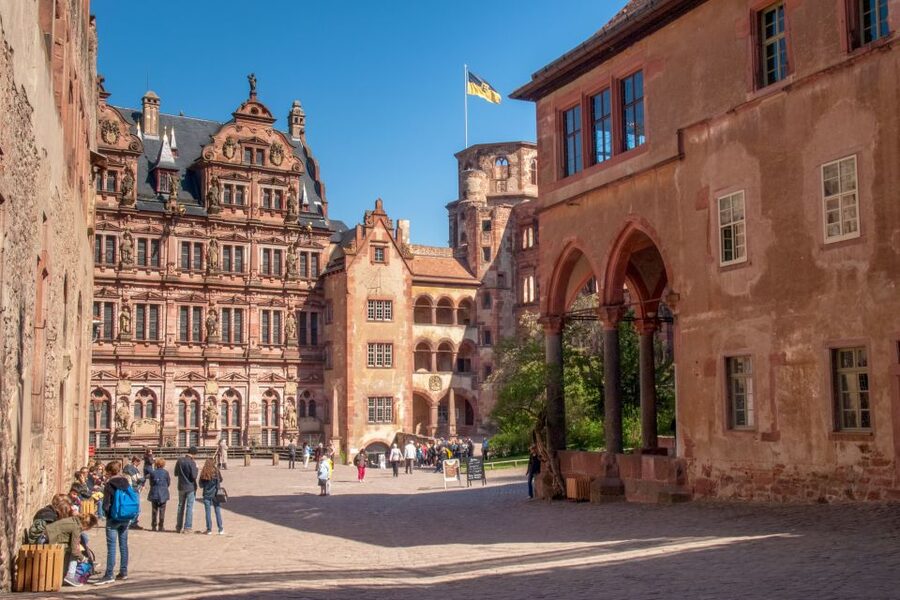 From Frankfurt: Heidelberg, Castle and Old City Guided Tour - What the guides add to the day