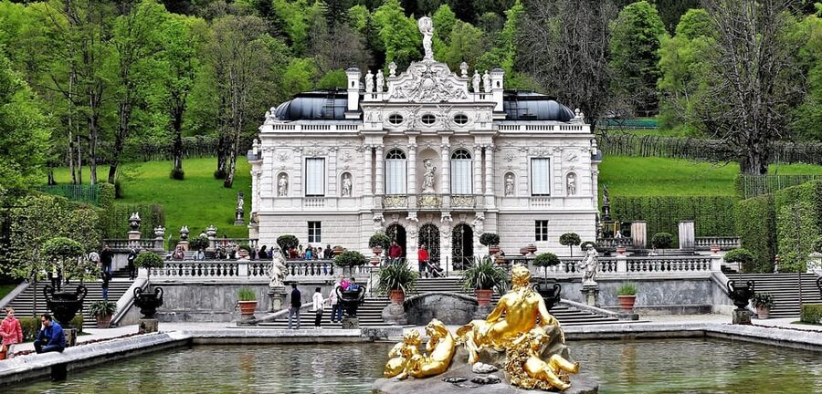 From Füssen: Neuschwanstein & Linderhof Castles Private Tour - Should you book the Neuschwanstein and Linderhof tour?