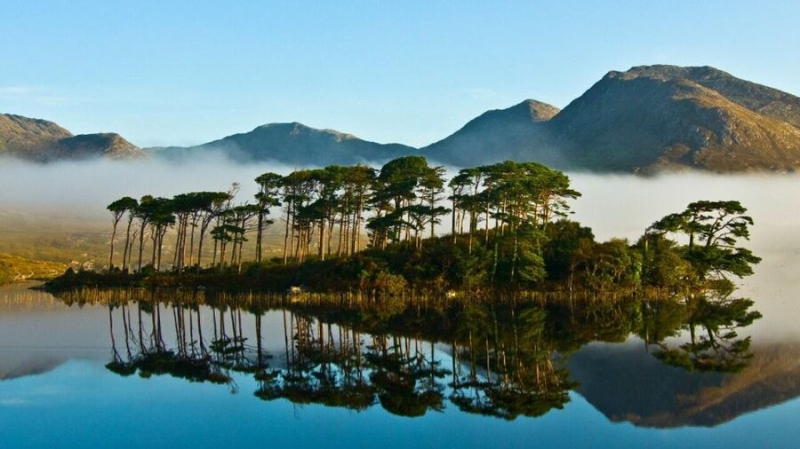 From Galway: Castles of Connemara Full-Day Tour - Aughnanure Castle and the Oughterard coffee stop