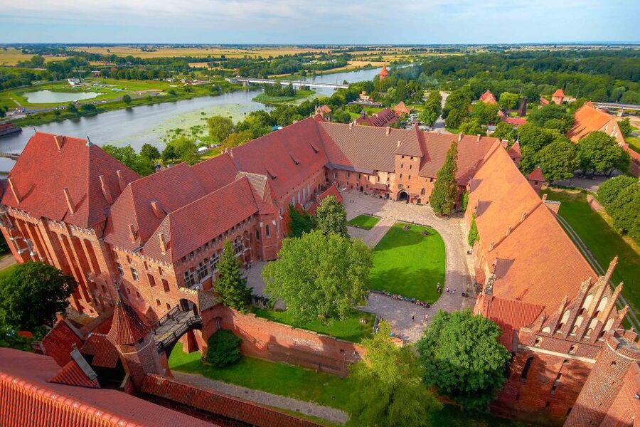 From Gdansk: Malbork Castle Half-Day Private Tour - What the private format adds