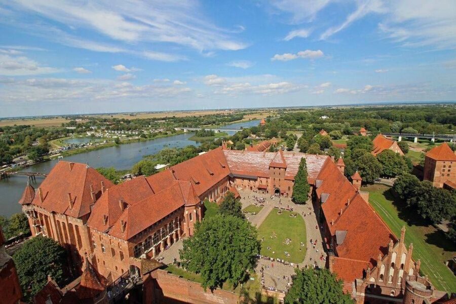 From Gdansk: Malbork Castle Trip with Ticket and Audio Guide - The one-hour journey from your Gdansk hotel