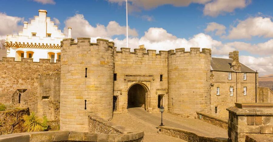 From Glasgow: Loch Lomond, Trossachs & Stirling Castle Tour - Stirling Castle and Scotland’s royal story