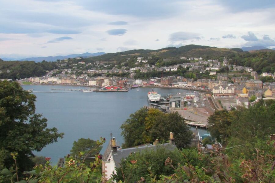From Glasgow: Oban, Glencoe & West Highland Castles Day Trip - Castle Stalker and the road toward Glencoe